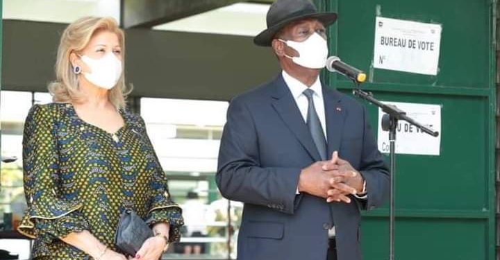 Législatives/ Alassane Ouattara après avoir voté: « La santé du Premier ministre n&rsquo;est pas encore très stable »