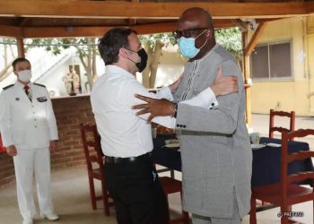 Obsèques d&rsquo;Idriss Déby: Roch Kaboré s&rsquo;entretient avec Macron