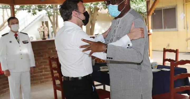 Obsèques d&rsquo;Idriss Déby: Roch Kaboré s&rsquo;entretient avec Macron