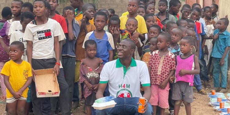 Burkina/Ramadan : L’AGV et H4M offrent la rupture collective à 500 personnes vulnérables