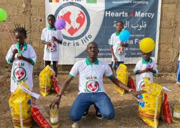 Burkina/Ramadan : 60 veuves à Pouytenga reçoivent des kits alimentaires