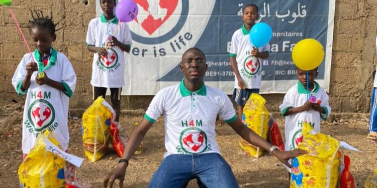 Burkina/Ramadan : 60 veuves à Pouytenga reçoivent des kits alimentaires
