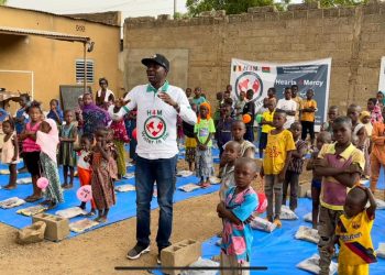 Burkina/Ramanda: Des kits de vêtements distribués à 200 enfants en situation difficile à Pouytenga