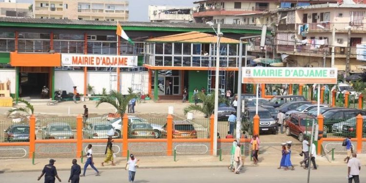 Festival des cultures d’Adjamé : Le maire Farikou sollicite la mobilisation de la communauté burkinabè