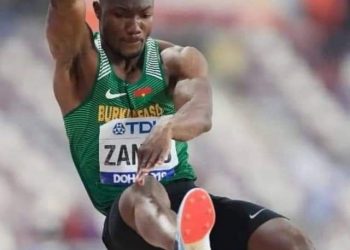 JO 2020: Fabrice Zango offre une médaille historique au Burkina Faso