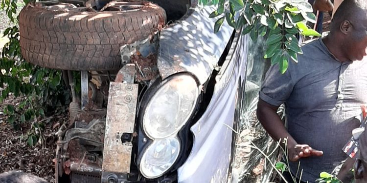 Akoupé: Ils sortent indemnes d’un accident et s’enfuient avec des sacs d’argent