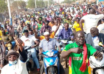 Burkina : Marche de Soutien au MPSR, mobilisation monstre à Pouytenga