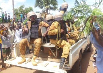 Burkina: Des tirs nourris dans deux camps, on évoque une mutinerie