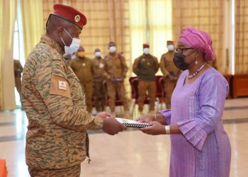 Transition burkinabè: La commission d’élaboration remet son rapport au Chef de l’Etat