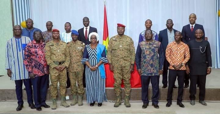 Burkina : Installation officielle de la Commission d’élaboration de projet de l’agenda de la Transition