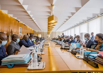 Côte d&rsquo;Ivoire : La formation d&rsquo;un nouveau gouvernement restreint se précise