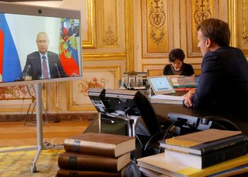 Ukraine: Par la guerre ou par la négociation, Poutine promet d&rsquo;atteindre ses objectifs 