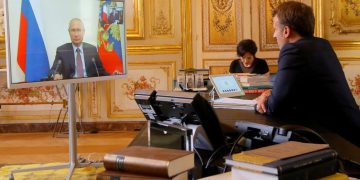 Ukraine: Par la guerre ou par la négociation, Poutine promet d&rsquo;atteindre ses objectifs 
