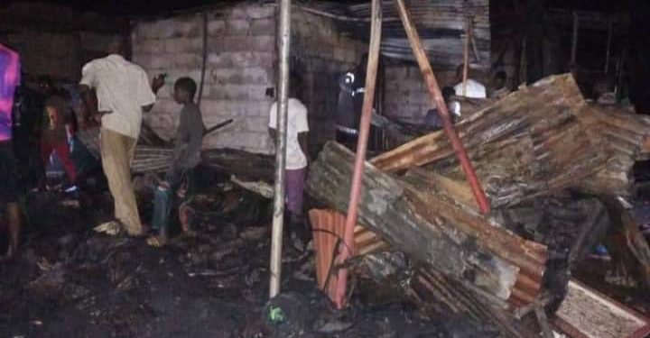 Burkina/Kaya: Plusieurs boutiques du marché central partent en fumée, aucune victime