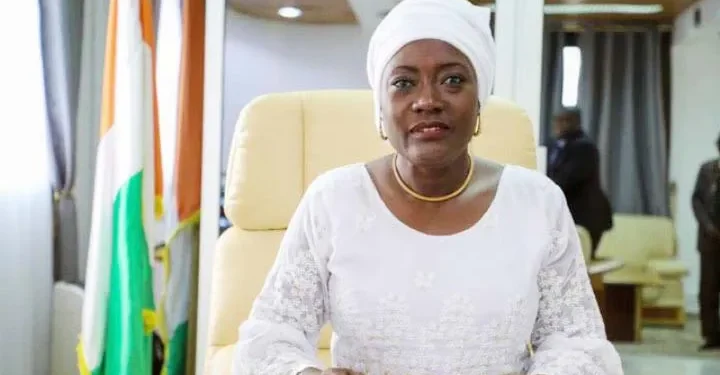 Enseignants contractuels: La CES-CI appelle le gouvernement à solder les arriérés de salaires