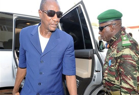 Guinée : Alpha Condé et 26 de ses ex-collaborateurs poursuivis pour crimes de sang