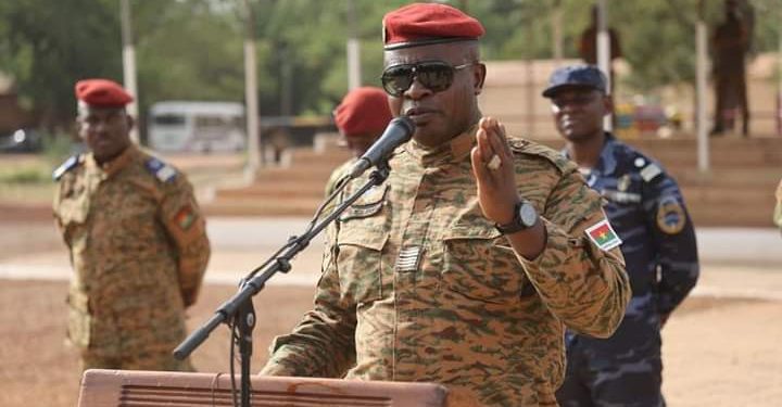Lutte contre le terrorisme :  Le Président du Faso galvanise  la garnison de Bobo-Dioulasso