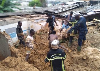 Eboulement à Attecoubé : Des opérations de sauvetage de personnes ensevelies en cours