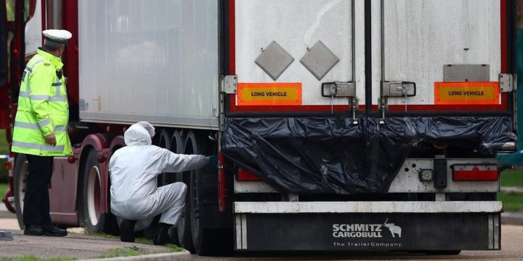 États-Unis : 46 migrants meurent d’épuisement et de chaleur dans un camion au Texas