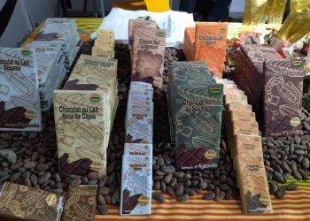 8é édition JNCC : Le chocolat au Soumala de la Scinpa séduit le Vice-président Koné Tiémoko