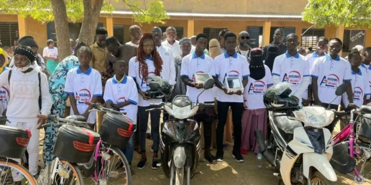 Prix Sadate Bikienga: 18 meilleures élèves du Kouritenga récompensés