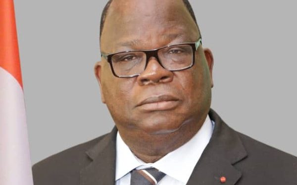 Côte d’Ivoire: Un communiqué du ministère des Eaux et Forêts enflamme la toile