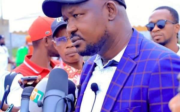 Réfugiés burkinabè en Côte d’Ivoire : Hamed Savadogo appelle la diaspora à la solidarité