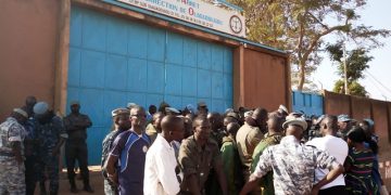 Incarcéré à la Maco depuis 5 mois, malade et sans moyens,Kima Emile se meurt