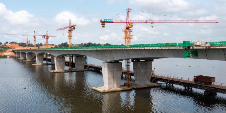 Chantier du 4ème Pont: Amédé Kouakou annonce la fin des travaux de la 1ère phase pour fin mars 2023 