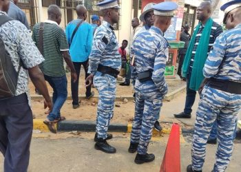 Sit-in/Fonds Covid : Les 24 producteurs interpellés toujours détenus à la Préfecture de Police