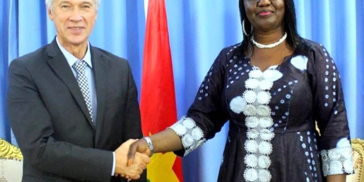 Soutien humanitaire : La Russie fait don d’1,5 milliards FCFA au Burkina