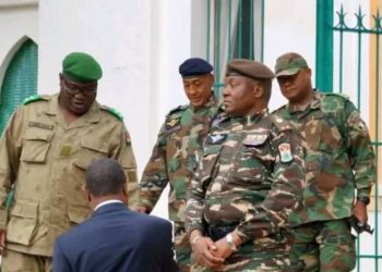 Niger : Avant l’expiration de l’ultimatum de la Cedeao les putschistes évacuent leurs familles
