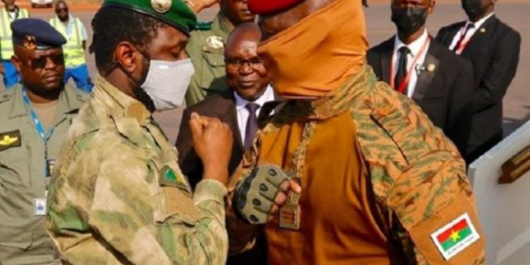 Mali, Burkina, Niger : L’arnaque putschiste