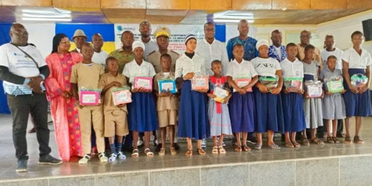 Aboisso : Le CAMJBCI et MIDEQ sensibilisent sur l’état civil et la scolarisation de la jeune fille