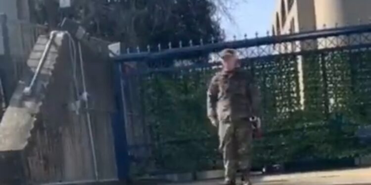 Washington : Solidaire du peuple palestinien, un soldat s’immole devant l’ambassade d’Israël