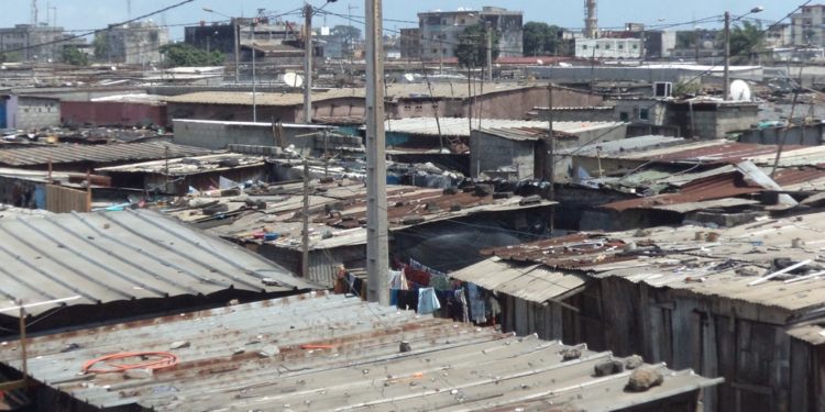 Afrique subsaharienne : Les défis de l&rsquo;urbanisation face aux taudis urbains
