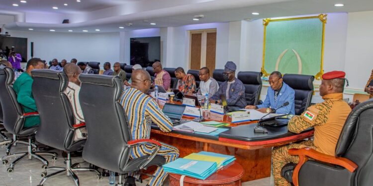Burkina : Onze organisations de la Société civile dénoncent les réquisitions forcées