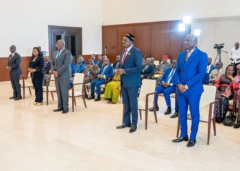 Bénin : Six députés font leur entrée à la Haute Cour de Juste en prêtant serment