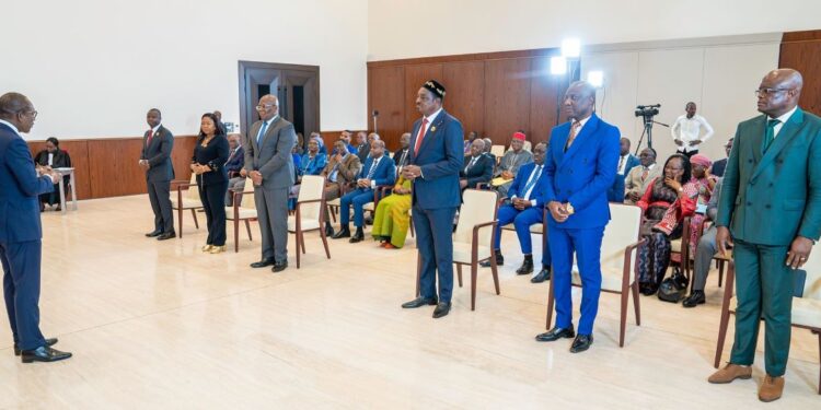Bénin : Six députés font leur entrée à la Haute Cour de Juste en prêtant serment