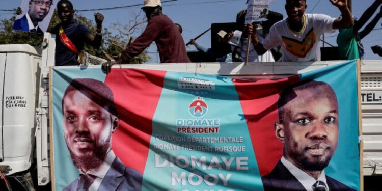 Sénégal: Liesse populaire à Dakar après la libération de Ousmane Sonko