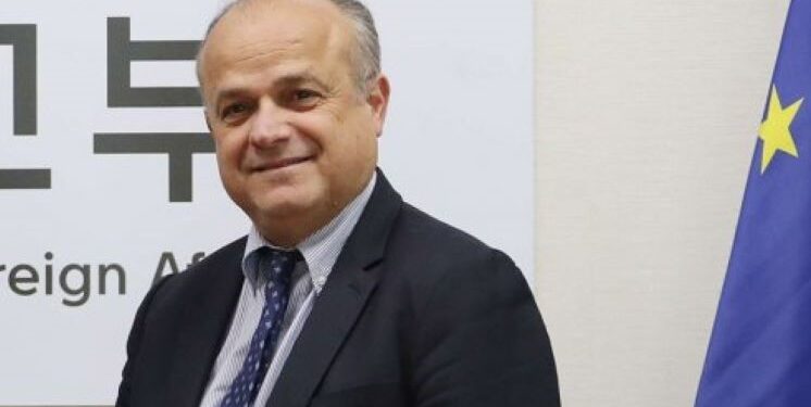 Côte d’Ivoire: La mission de l’ambassadeur de France prolongée jusqu’à 2025, année électorale