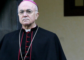 Vatican : L&rsquo;Archevêque Carlo Maria Viganò excommunié