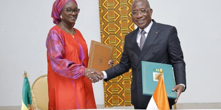 Coopération ivoiro-sénégalaise : 11 accords signés lors de la 10e session de la Grande Commission Mixte