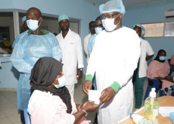 Centre des Grands Brûlés de Cocody : Des sinistrés reçoivent le soutien du gouvernement