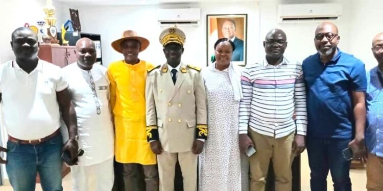 Tonpki : Le Préfet,  la Délégation régionale du Café-cacao et le Roi rassurent l&rsquo;Unscal-ci de leur soutien