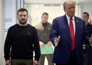 Trump en colère : «Un comédien, Zelensky, a persuadé les États-Unis de dépenser 350 milliards pour s&rsquo;engager dans une guerre»
