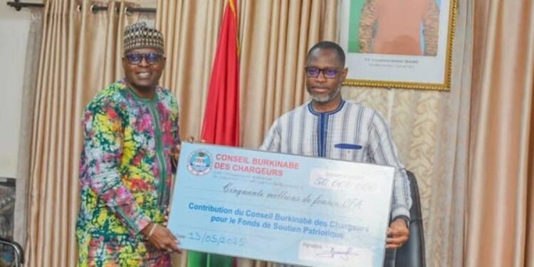 Côte d’Ivoire : 40.000 diplômés chaque année pour 8000 postes de cadres disponibles