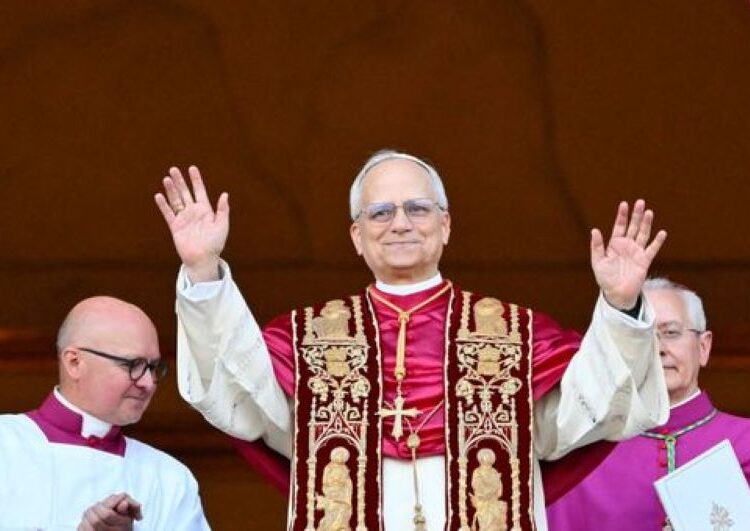Vatican : Le pape Léon XIV, 69 ans, succède à François 