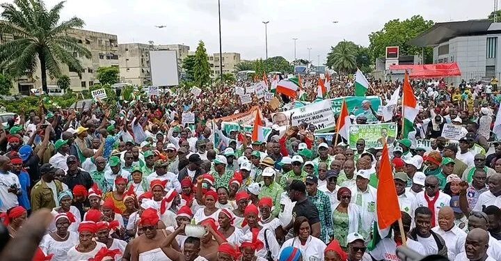 Marche du PDCI à Abidjan : Forte mobilisation contre l’exclusion électorale de Tidjane Thiam