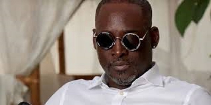 Côte d’Ivoire: L’artiste Molare perd le contrôle de son véhicule, deux blessés recensés